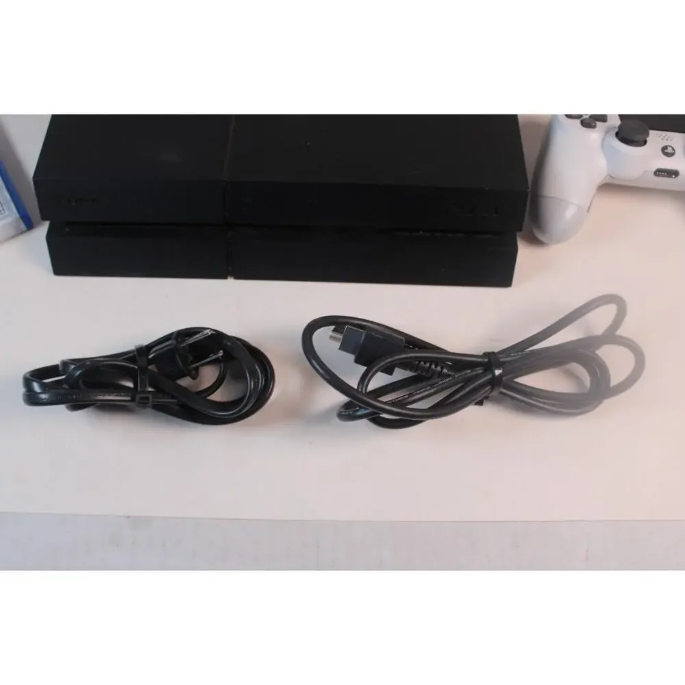 Sony Playstation 4 PS4 500GB Console Bundle, white Controller, charger,